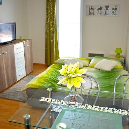 Apartman De Luxe โดโนวาลี ภายนอก รูปภาพ