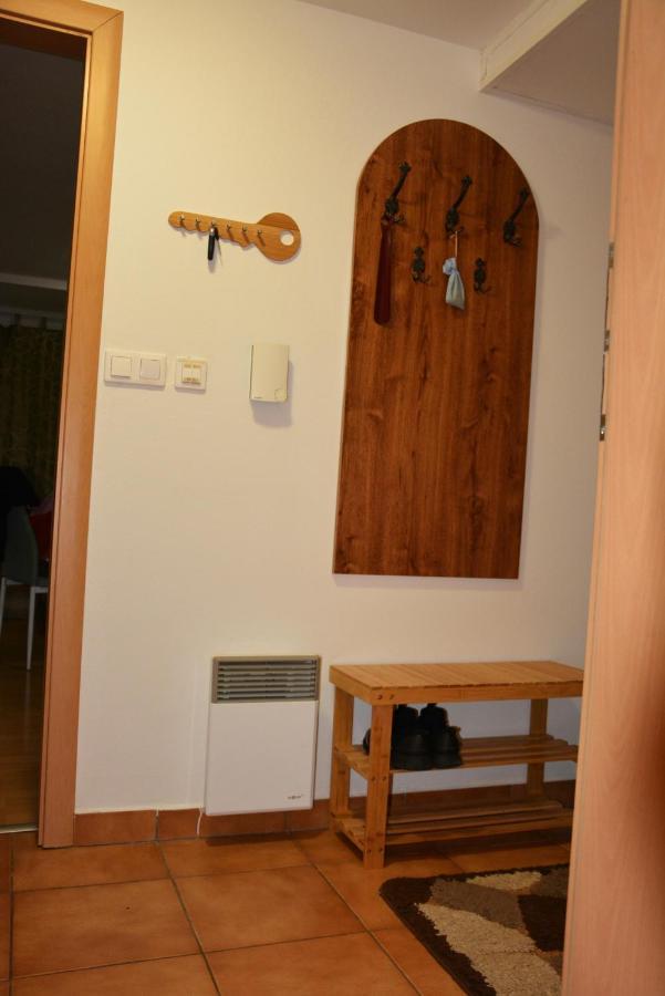 Apartman De Luxe โดโนวาลี ภายนอก รูปภาพ